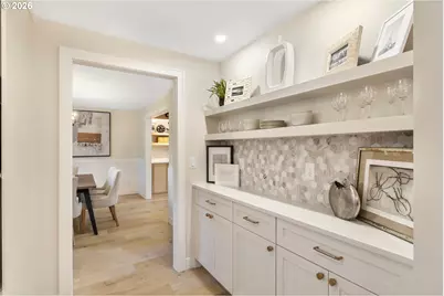 17706 Tree Top Way, Lake Oswego, OR 97034 - Photo 12