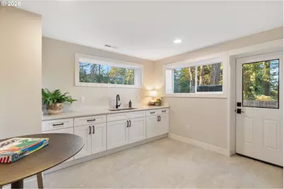 17706 Tree Top Way, Lake Oswego, OR 97034 - Photo 34