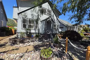 1352 SE Cobb St, Roseburg, OR 97470 - Photo 4