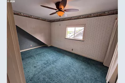 1352 SE Cobb St, Roseburg, OR 97470 - Photo 26