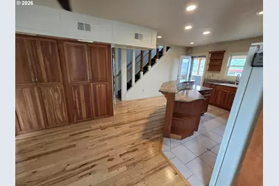 1352 SE Cobb St, Roseburg, OR 97470 - Photo 10