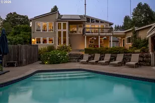 1334 SW 57th Ave, Portland, OR 97221 - Photo 2