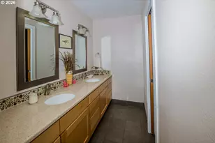 1334 SW 57th Ave, Portland, OR 97221 - Photo 42