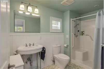 8205 SW Broadmead Rd, Amity, OR 97101 - Photo 10