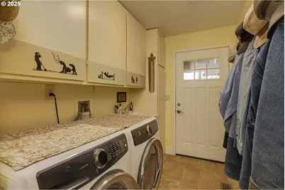 8205 SW Broadmead Rd, Amity, OR 97101 - Photo 18