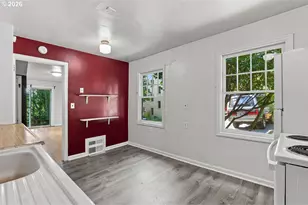 1017 SW Grover St, Portland, OR 97239 - Photo 10