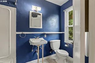 1017 SW Grover St, Portland, OR 97239 - Photo 14