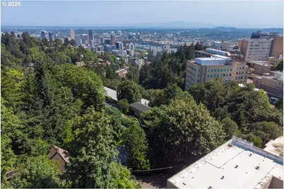 1017 SW Grover St, Portland, OR 97239 - Photo 22