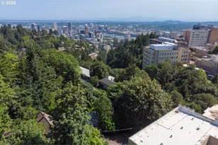 1017 SW Grover St, Portland, OR 97239 - Photo 22