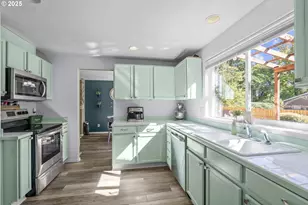 4852 Chameleon Ct NE, Salem, OR 97305 - Photo 12