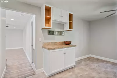 13012 NE 43rd St, Vancouver, WA 98682 - Photo 8
