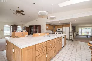 13212 SE Lucille St, Happy Valley, OR 97086 - Photo 16