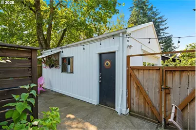7402 SE Ellis St, Portland, OR 97206 - Photo 40