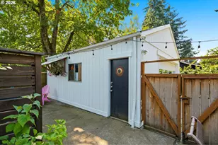 7402 SE Ellis St, Portland, OR 97206 - Photo 40
