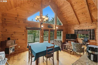 69247 Joshua Ln, North Bend, OR 97459 - Photo 8