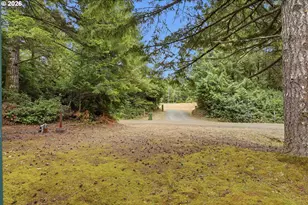 69247 Joshua Ln, North Bend, OR 97459 - Photo 44
