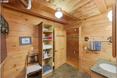 69247 Joshua Ln, North Bend, OR 97459 - Photo 20