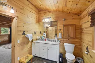 69247 Joshua Ln, North Bend, OR 97459 - Photo 32