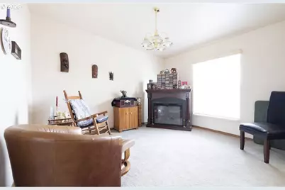 155 S 20th Ave, Elgin, OR 97827 - Photo 6