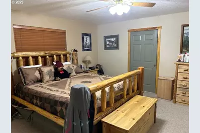 139957 Pine Creek Loop, Crescent Lake, OR 97733 - Photo 8