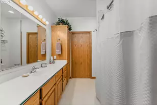 371 NW Rachel Lynn Wy, Roseburg, OR 97471 - Photo 14