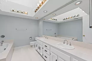 32455 SW Arbor Lake Dr, Wilsonville, OR 97070 - Photo 32