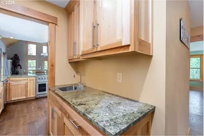 124323 Teatable Ct, Crescent Lake, OR 97733 - Photo 16