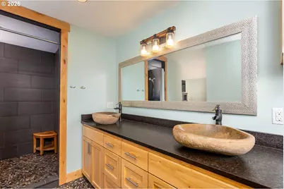 124323 Teatable Ct, Crescent Lake, OR 97733 - Photo 20