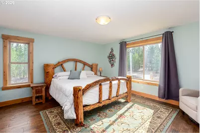 124323 Teatable Ct, Crescent Lake, OR 97733 - Photo 18