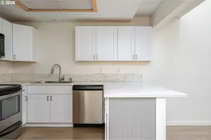 4684 SW Comus Pl, Portland, OR 97219 - Photo 36