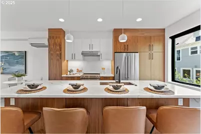 2264 SE Division St, Portland, OR 97202 - Photo 4