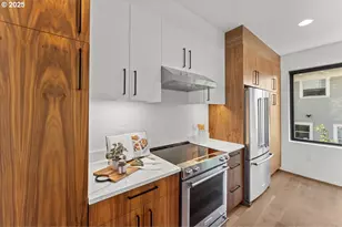 2264 SE Division St, Portland, OR 97202 - Photo 6