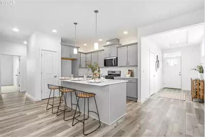 665 Parker Loop, Silverton, OR 97381 - Photo 12