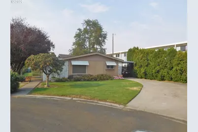 910 Cowl St #7, Milton-Freewater, OR 97862 - Photo 1