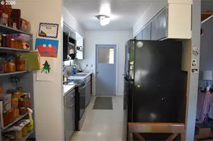 126 3rd St, Myrtle Point, OR 97458 - Photo 8