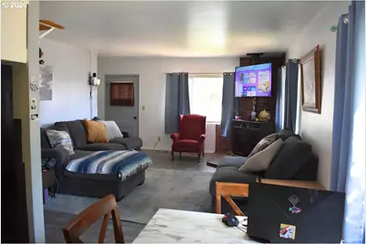 126 3rd St, Myrtle Point, OR 97458 - Photo 6