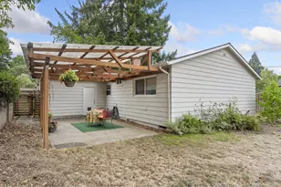 9009 N New York Ave, Portland, OR 97203 - Photo 20
