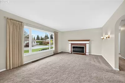 1345 NE 9th St, McMinnville, OR 97128 - Photo 6