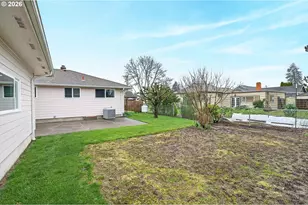 1345 NE 9th St, McMinnville, OR 97128 - Photo 46