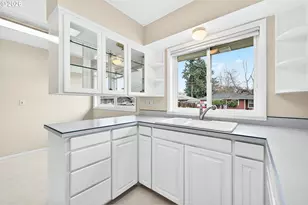 1345 NE 9th St, McMinnville, OR 97128 - Photo 14