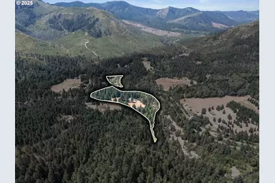 4215 Mount Reuben Rd, Glendale, OR 97442 - Photo 4