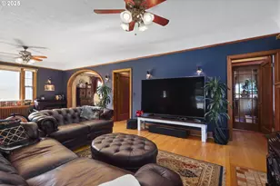 529 W 3rd Pl, The Dalles, OR 97058 - Photo 14