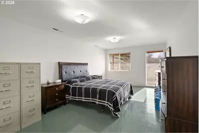 704 NW 3rd Dr, Pendleton, OR 97801 - Photo 24