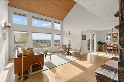 704 NW 3rd Dr, Pendleton, OR 97801 - Photo 4