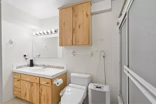 704 NW 3rd Dr, Pendleton, OR 97801 - Photo 26