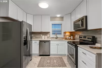 130 NE Morris St, Portland, OR 97212 - Photo 12