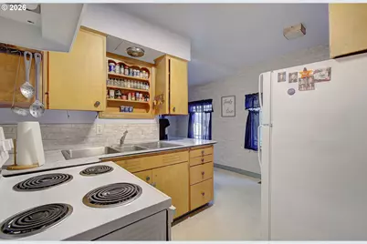 1714 E 29th St, Vancouver, WA 98663 - Photo 8