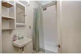 1714 E 29th St, Vancouver, WA 98663 - Photo 14