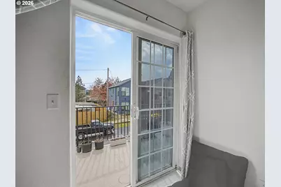 3233 SE 122 #D, Portland, OR 97236 - Photo 10