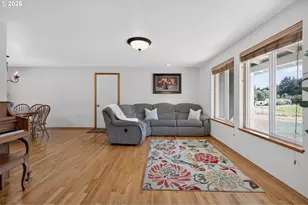 59689 Deer Haven Ln, Saint Helens, OR 97051 - Photo 4